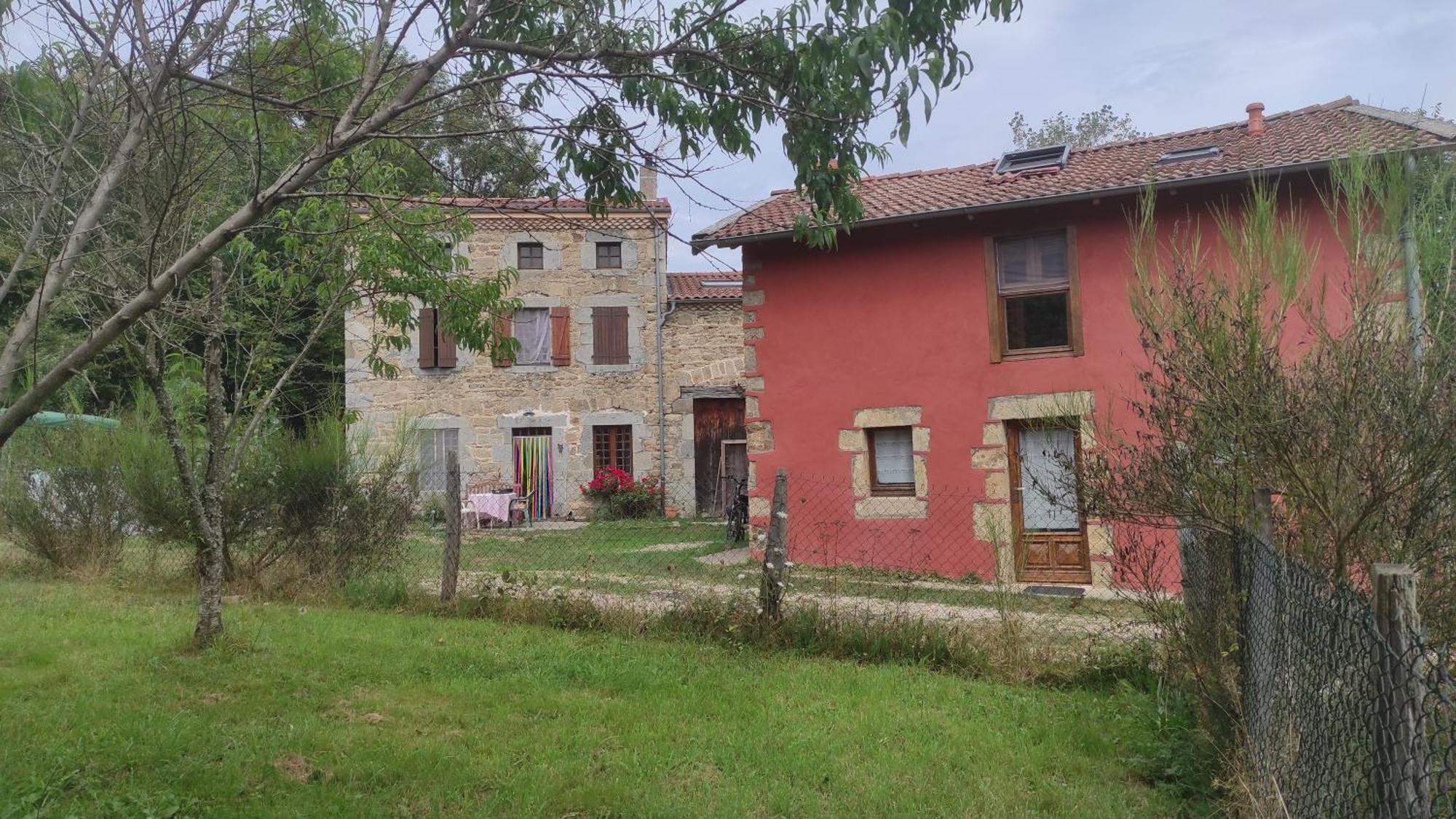 Gite La Roche Bertignat Exteriér fotografie
